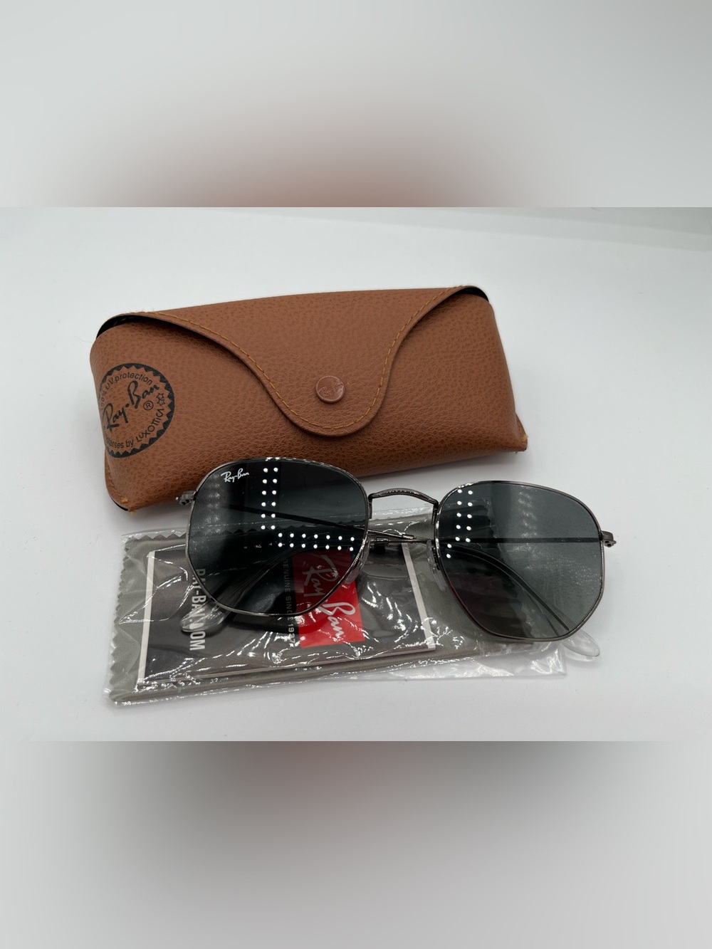 Ray-Ban Hexagonal Flat Lense Sunflasses - Silver/Black NEW